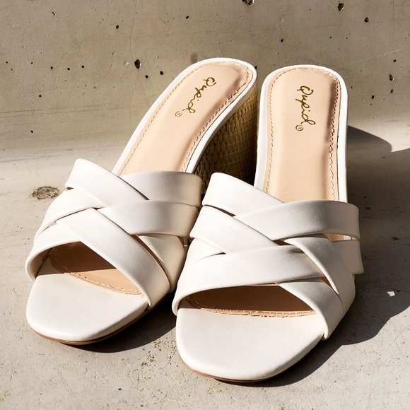 Qupid Cream Strappy Sandals - Picture 6 of 11